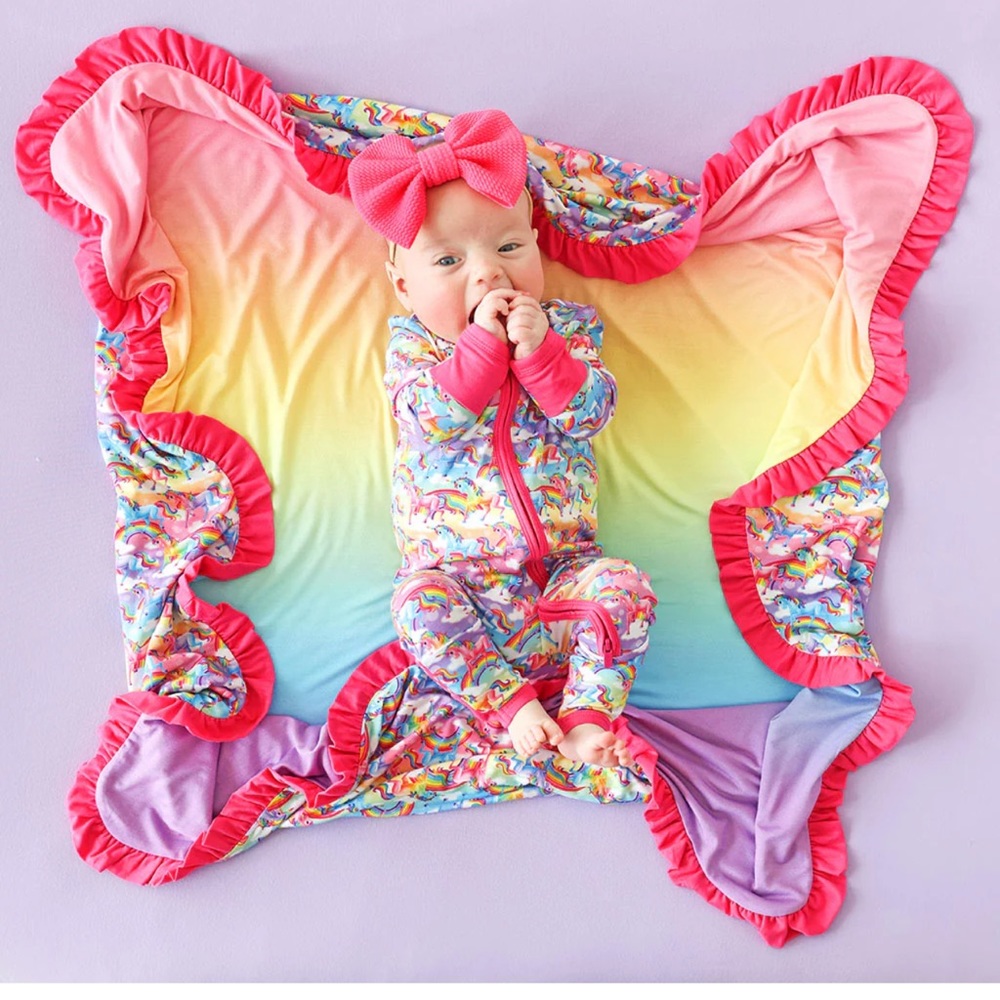 Markie magic luxette patoo blanket Posh Peanut x Lisa Frank ombré